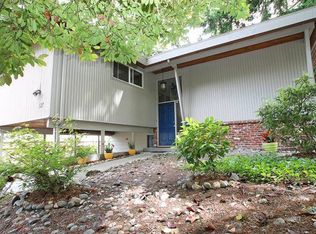 527 NE 131st Pl, Seattle, WA 98125