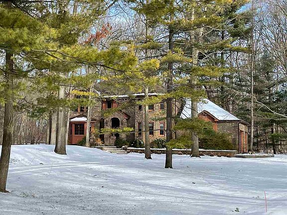2nd image of 9625 York Woods Dr