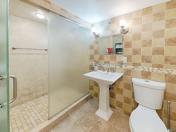4th image of 2322 Adam Clayton Powell Jr Blvd APT 1B