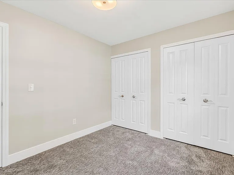 306 Roe St — Photo 21