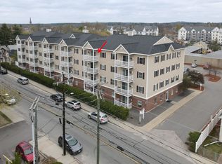 18 Harbor Avenue, Nashua, NH 03060