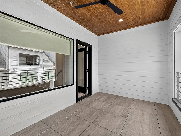 407 Chatham View Rd — Photo 55