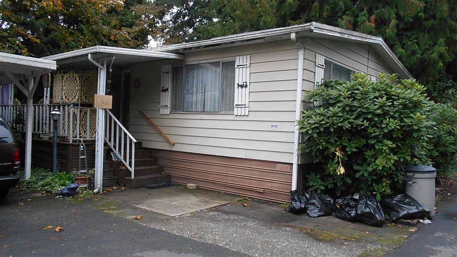 1st image of 900 29th St SE Unit D12