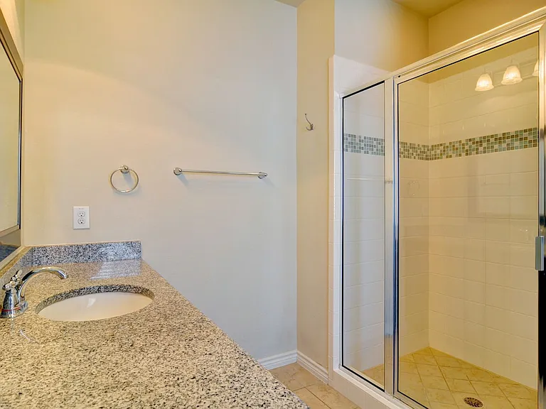 3409 Hamilton Ave — Photo 22
