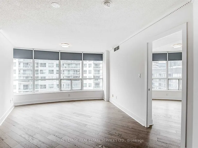 550 Queens Quay W #709 — Photo 14