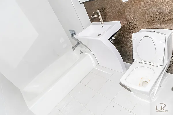 Rented by Urban Realty NYC | media 26