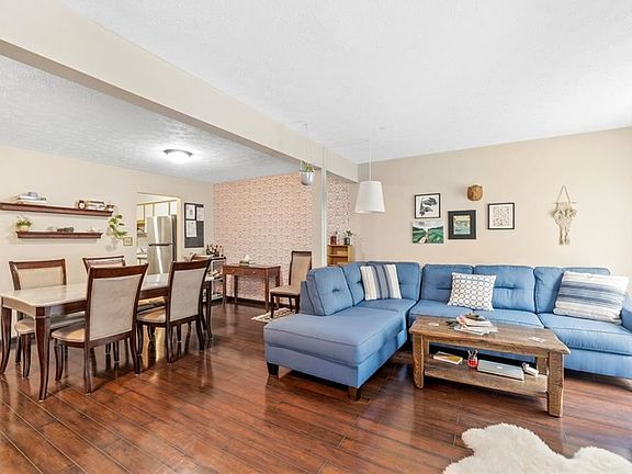 5th image of 4444 Habersham Ln S #204