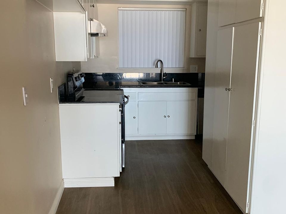 1st image of 11 S Termino Ave APT 213