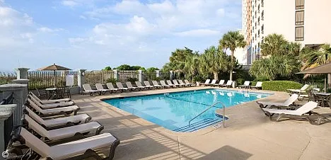 1 bed, 1.5 bath, 1200 sqft, $2,000 — Photo 2