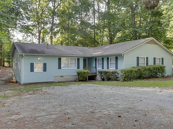 2nd image of 124 Brook Haven Dr