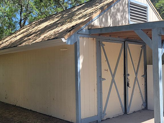 Hurricane garage_04252022