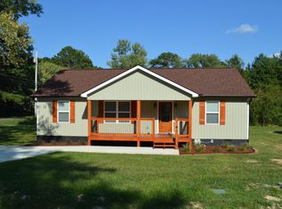 2006 Glisson Dr, Tunnel Hill, GA 30755