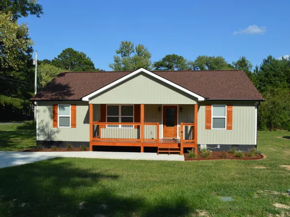 2006 Glisson Dr, Tunnel Hill, GA 30755