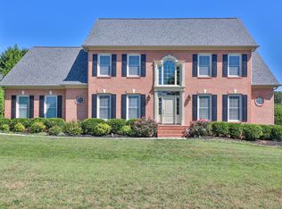 811 McGuffeys Dr, Knoxville, TN 37934