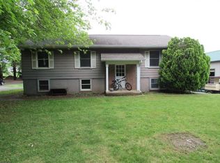 830 Strykers Rd, Phillipsburg, NJ 08865