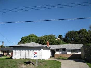 1st image of 5252-54 Chateau Dr
