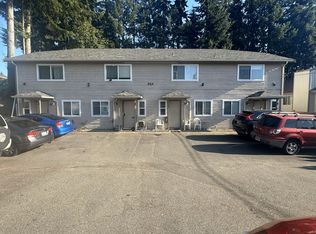 924 N 201st St #2, Seattle, WA 98133