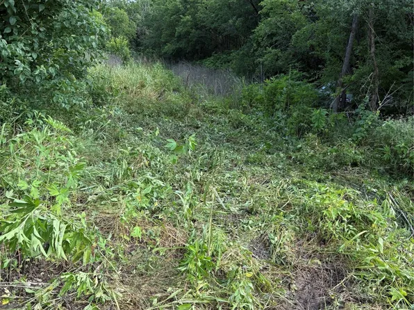 1006 E Denton St, Ennis, TX 75119