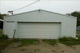 3rd image of 1102 Elmwood Ln