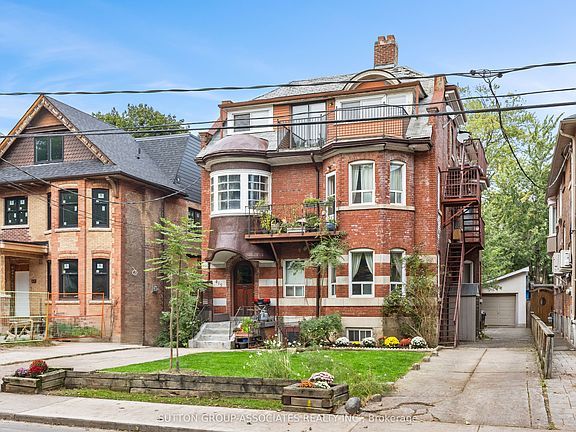 2nd image of 415 Brunswick Ave