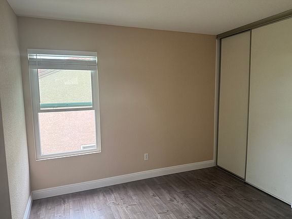 3rd image of 15437 Braun Ct