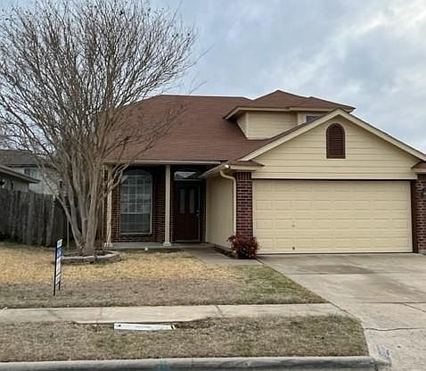 1st image of 2302 Garrett Dr
