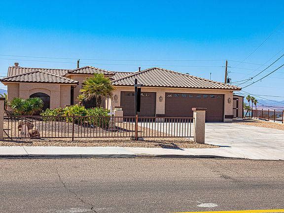 2nd image of 2866 Sombrero Dr