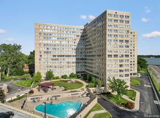 8900 E Jefferson Ave APT 605, Detroit, MI