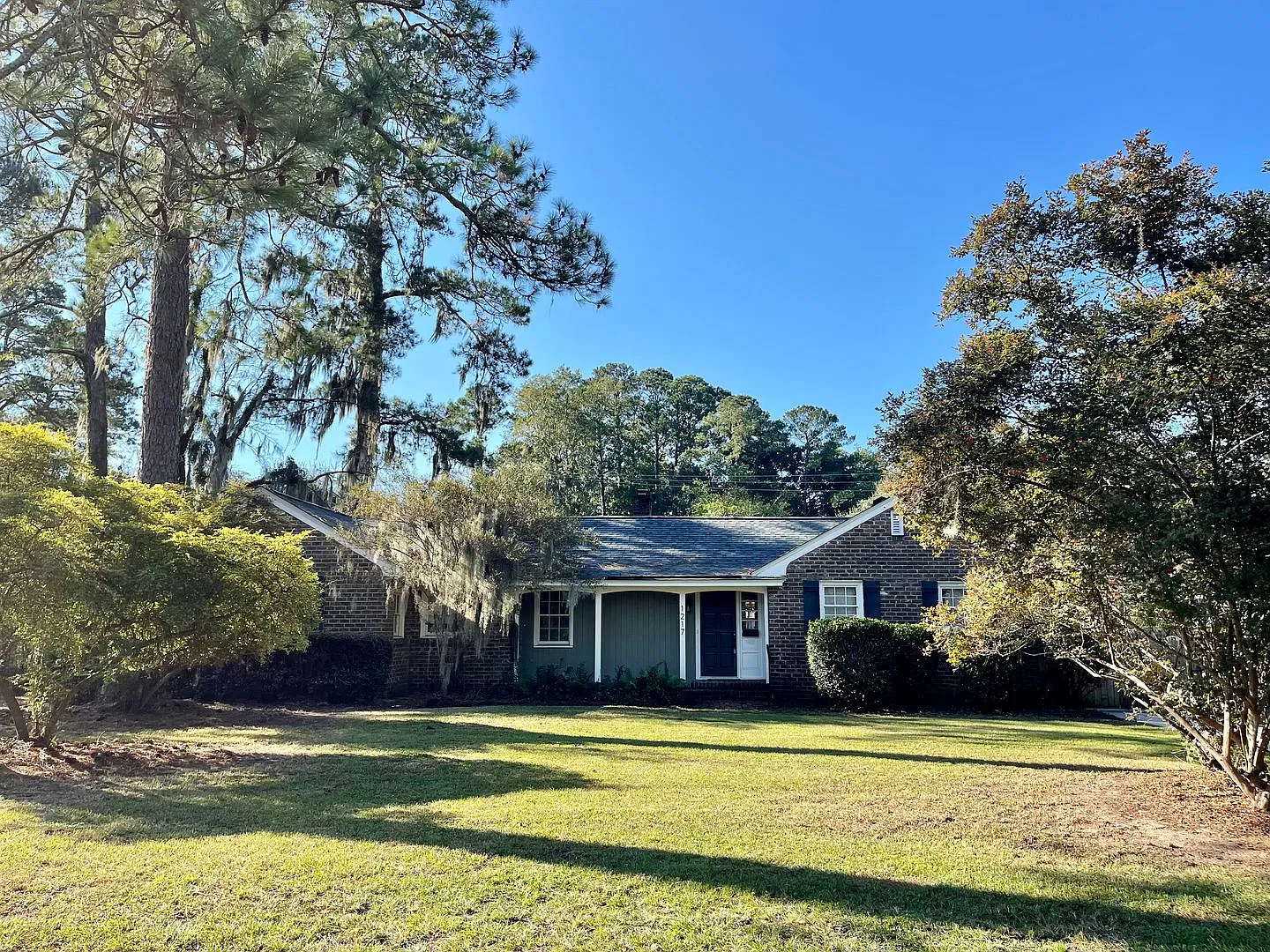 1217 Brightwood Drive Savannah, GA 31406 — Photo 3