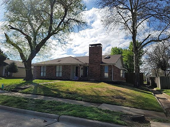 2nd image of 2806 Churchill Way