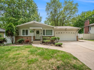 2040 Valley Forge St NW, Grand Rapids, MI, 49504