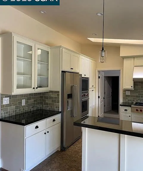 2860 Buena Vista Ave — Photo 7