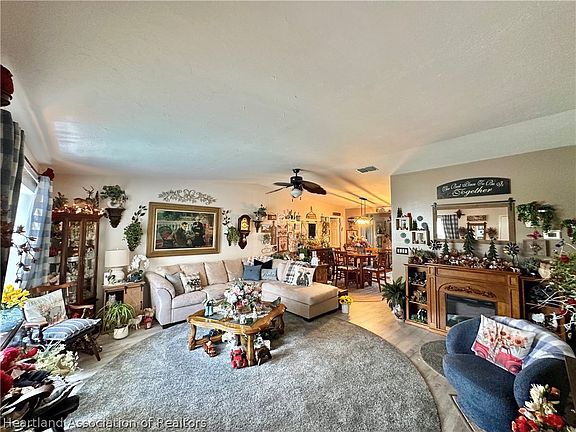 4th image of 3702 Thunderbird Hill Cir