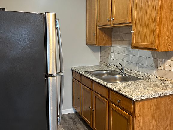 3rd image of 2301 Salvador St #19