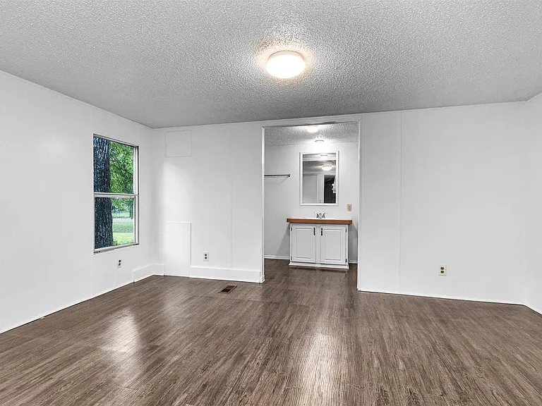 19339 Forest Lane Cir — Photo 25