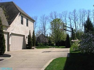 4th image of 8553 Winding Creek Way NW