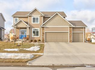 916 NW 31st St, Ankeny, IA 50023