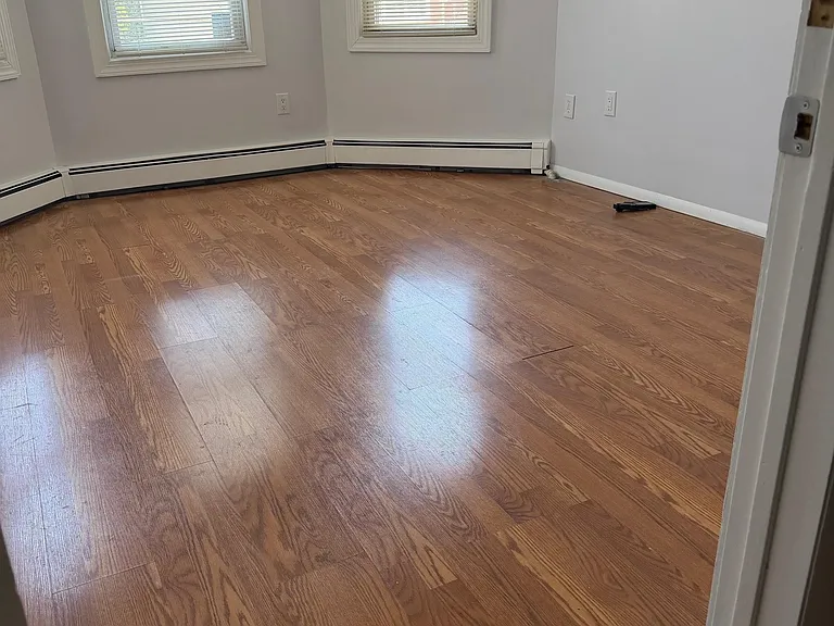 756 Irving Pl — Photo 8