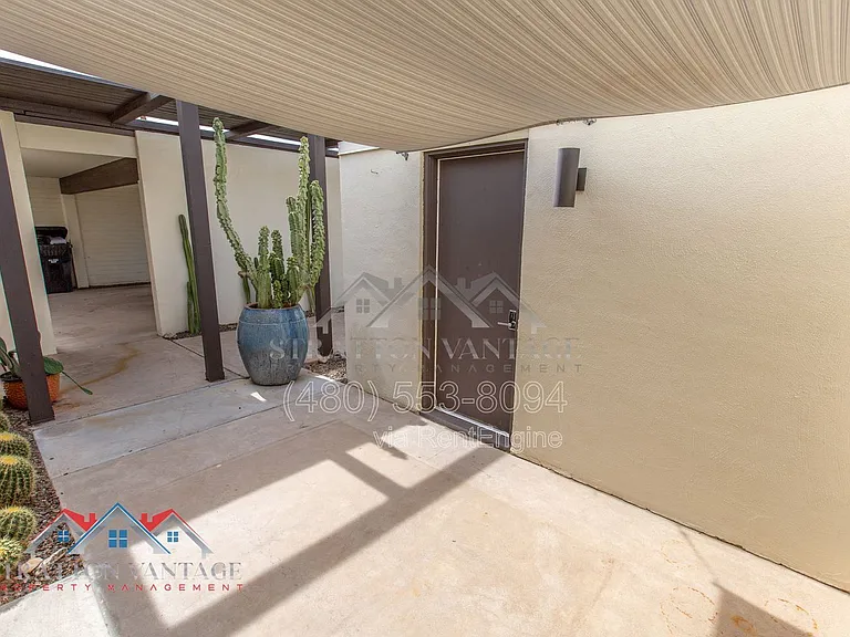 8623 E Devonshire Ave — Photo 11