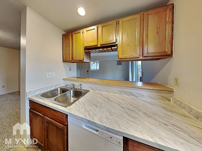 2197 Kietzke Ln #A — Photo 8