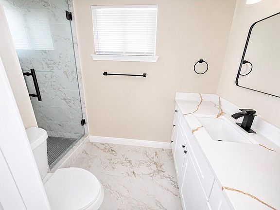 4th image of 2806 Spa Dr