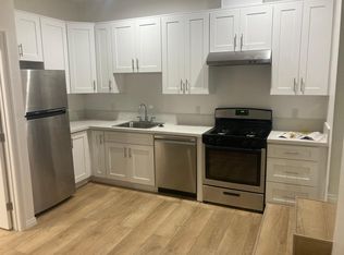 7465 1/2 Garden Grove Ave, Reseda, CA 91335