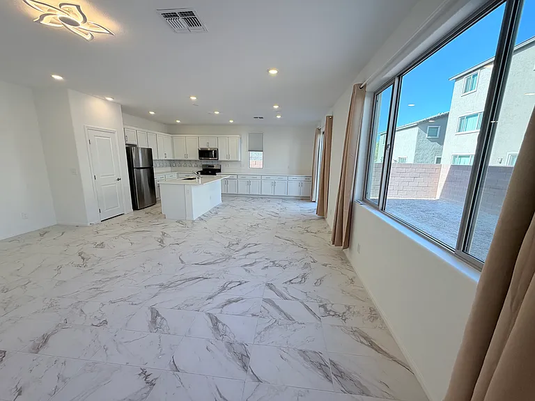 5920 Miller Ln — Photo 4