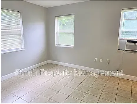 1 Ellis Dr Photo 1