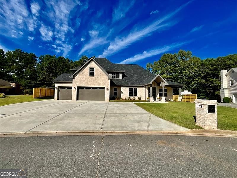 1st image of 1625 Peachcrest Dr