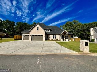 1625 Peachcrest Dr, Lawrenceville, GA 30043