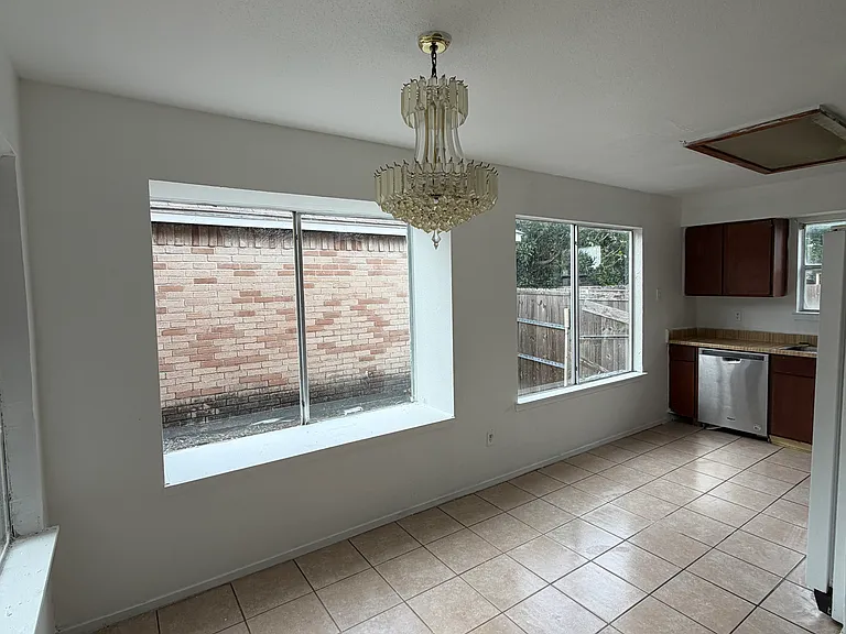7607 Brookleaf Dr — Photo 4