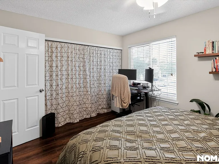 4239 S Mobile Cir #C — Photo 24