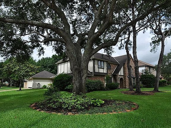 2nd image of 20603 Laverton Dr
