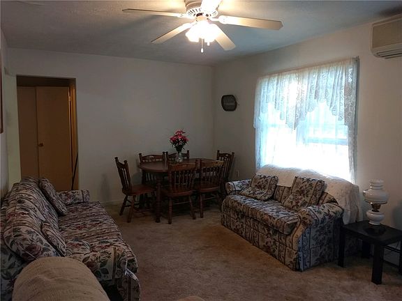 5th image of 12057 Oakmont Dr